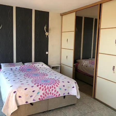 Grand T4 Au Barcares Avec Vue Et Parking - 3 Chambres, Terrasse, Proche - Fr-1-81-525 アパート Le Barcarès